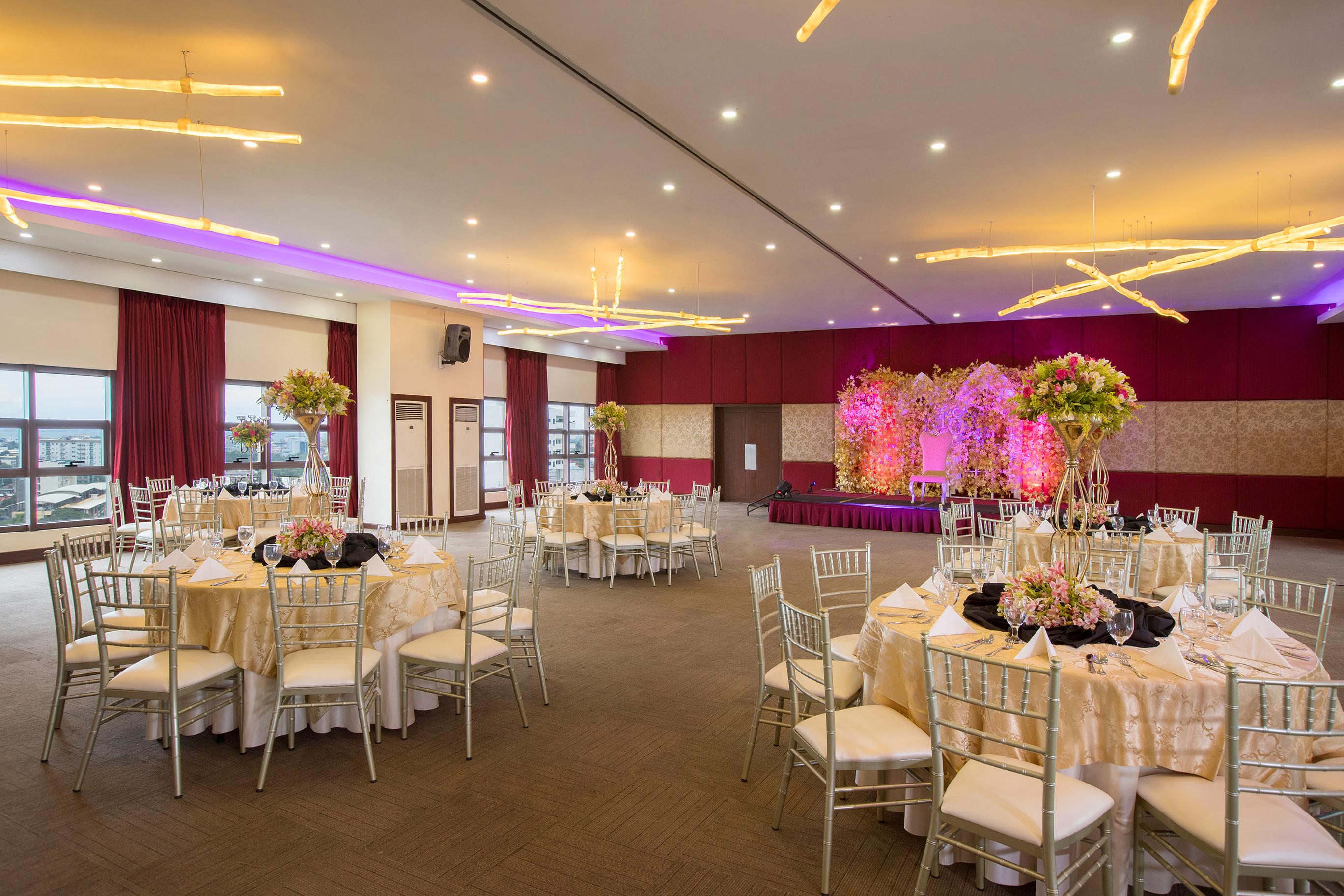 Golden Prince Hotel & Suites Cebu Εξωτερικό φωτογραφία